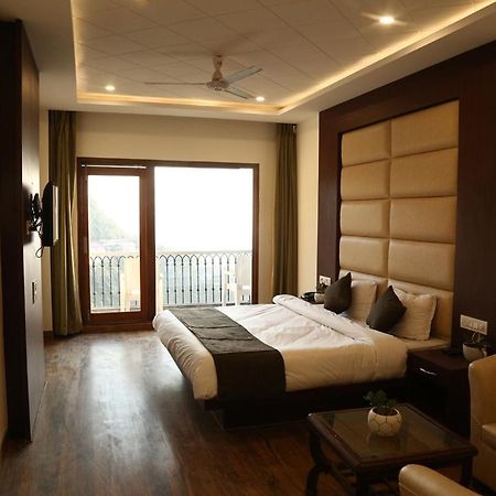فندق Shining Hills موسوري المظهر الخارجي الصورة